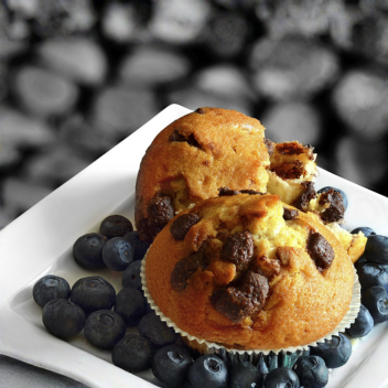 Muffins (Blueberry / Chocolate Chip)
